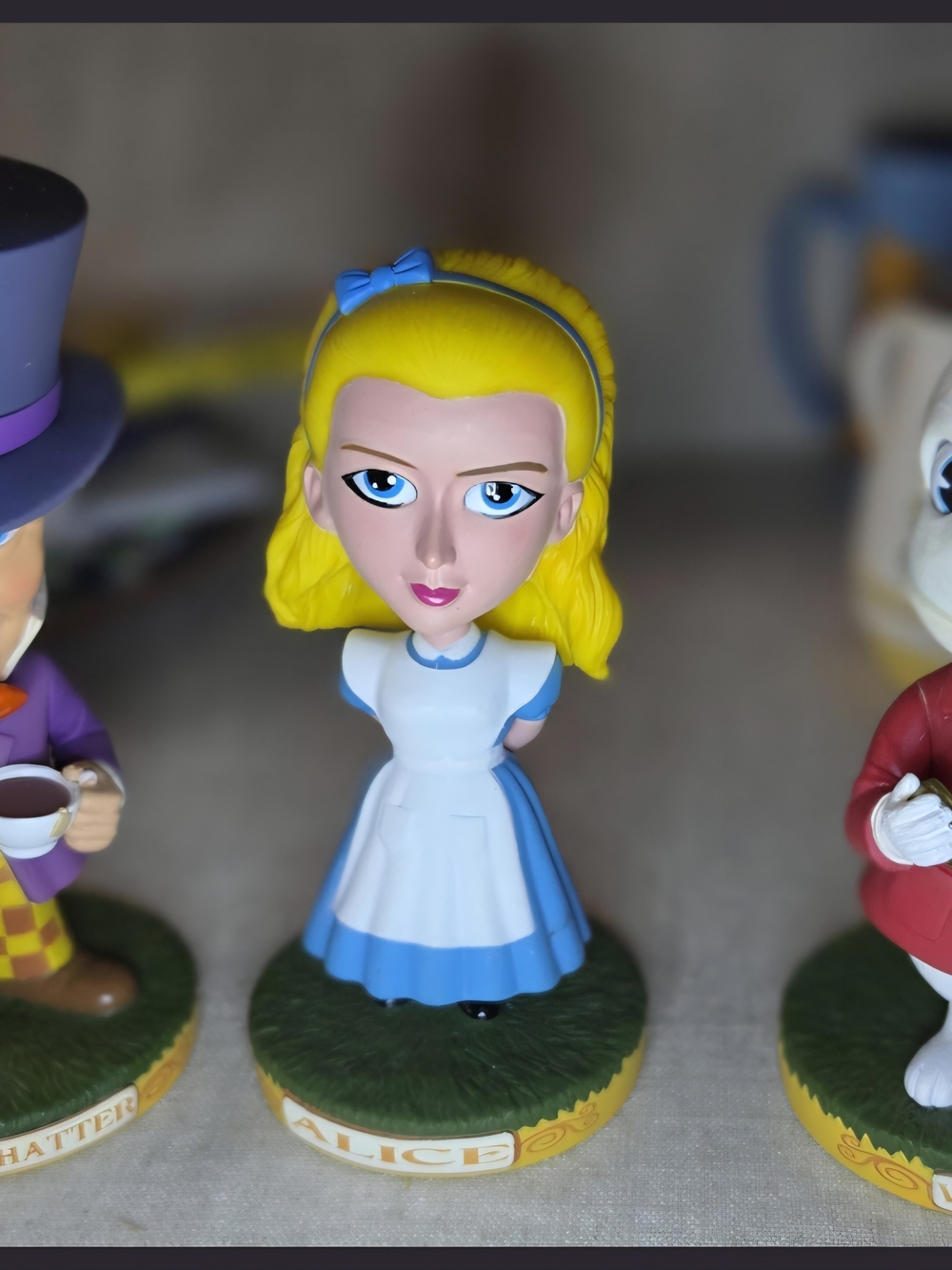 Funko Wacky Wobbler Alice in Wonderland Bobblehead Set of 3 Alice Mad Hatter Whi
